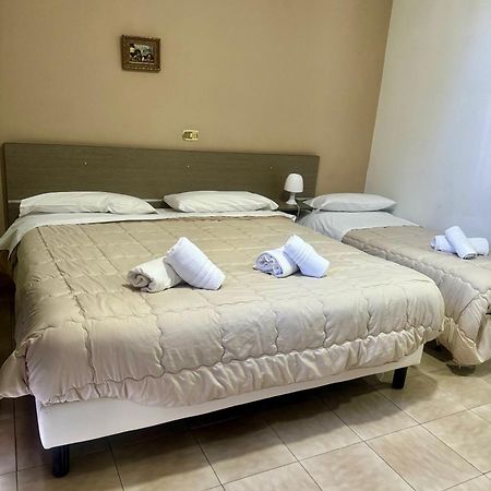 Hotel Il Santuario - بومبيي المظهر الخارجي الصورة